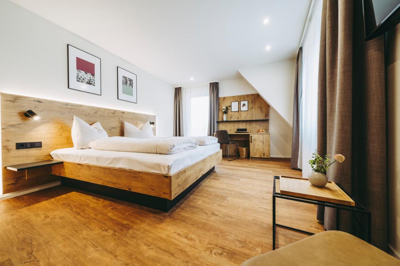Pflugwirts Hotel Und Gasthaus أوبركيرش المظهر الخارجي الصورة
