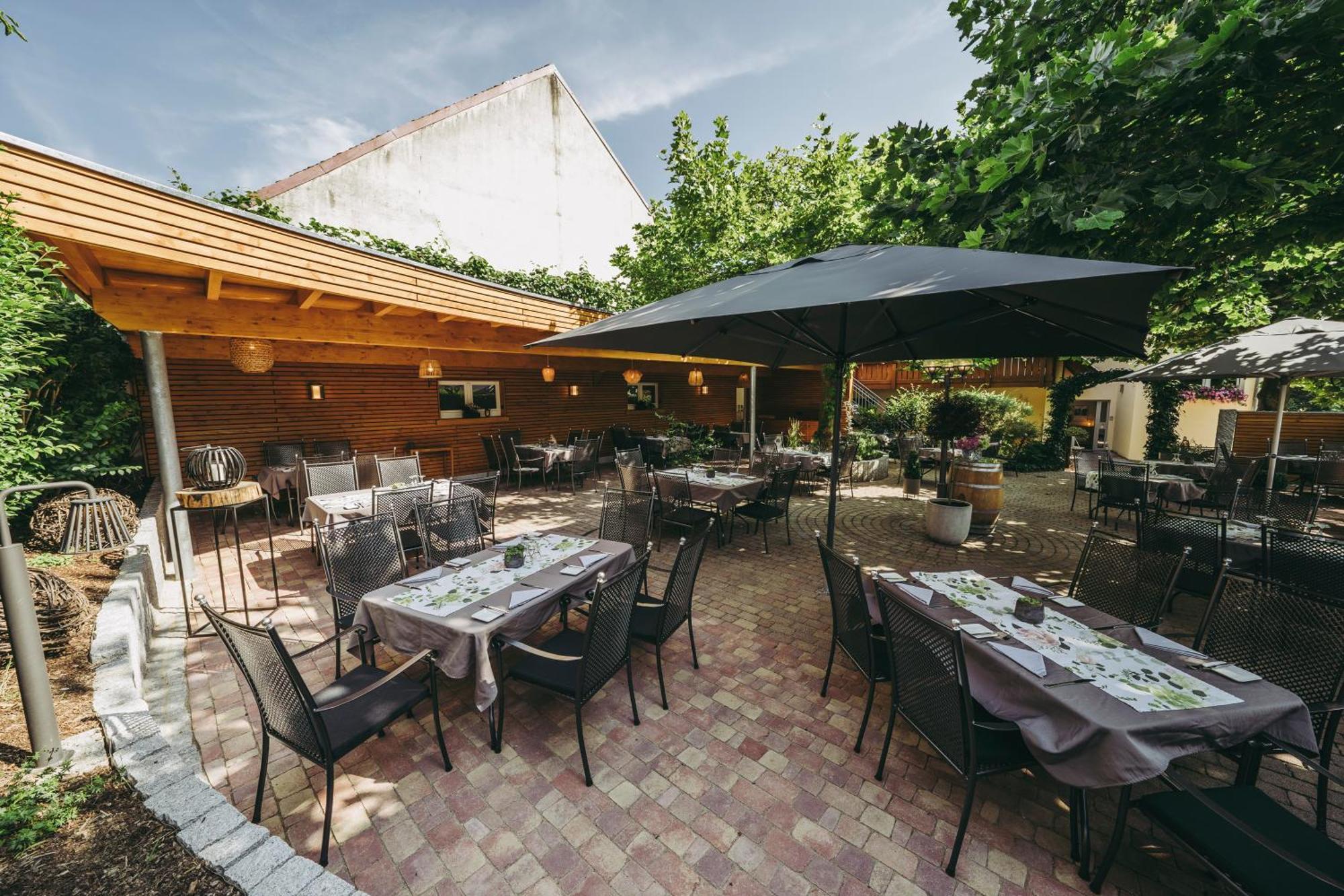 Pflugwirts Hotel Und Gasthaus أوبركيرش المظهر الخارجي الصورة